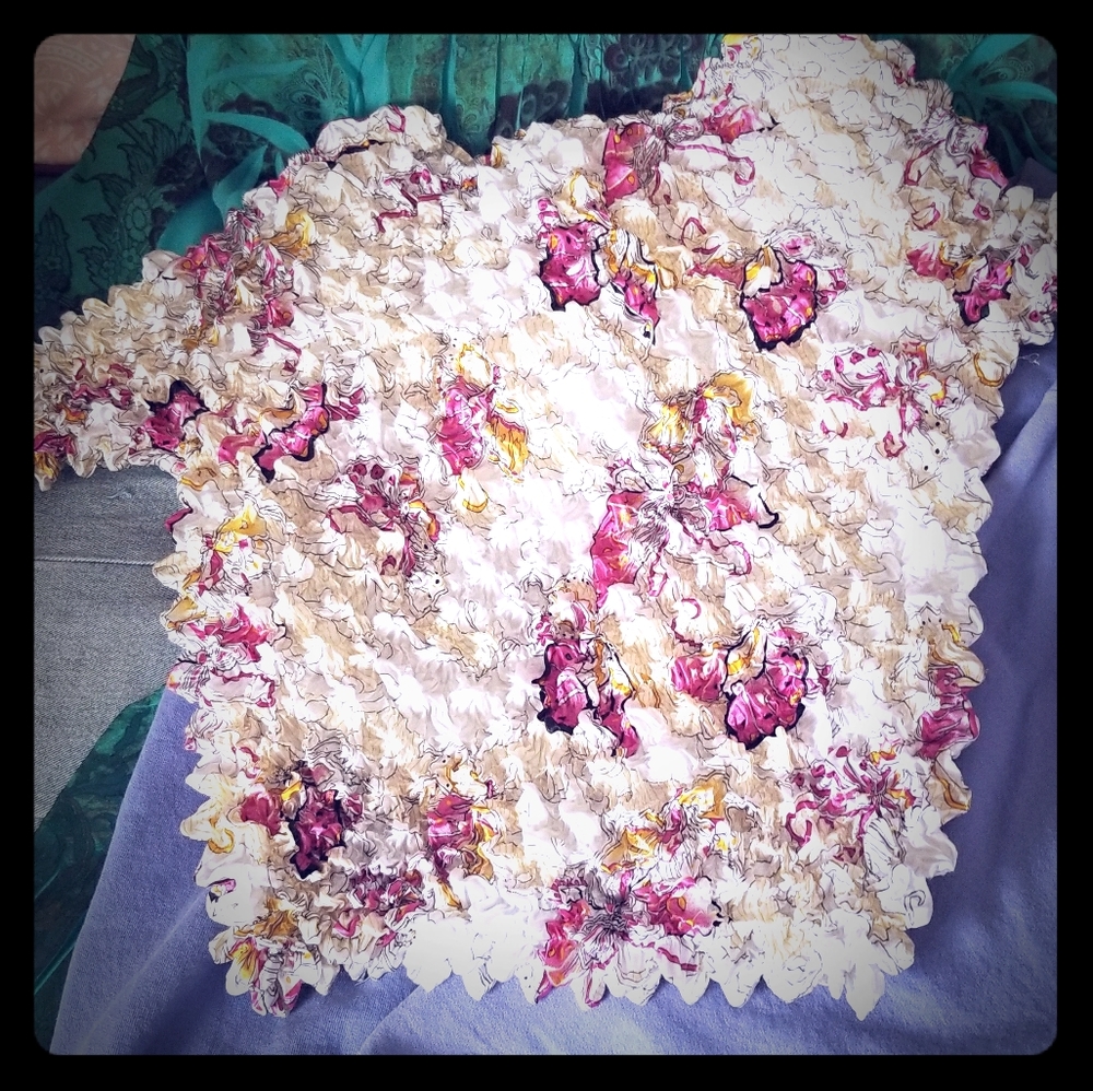 Scrunch flower Blouse